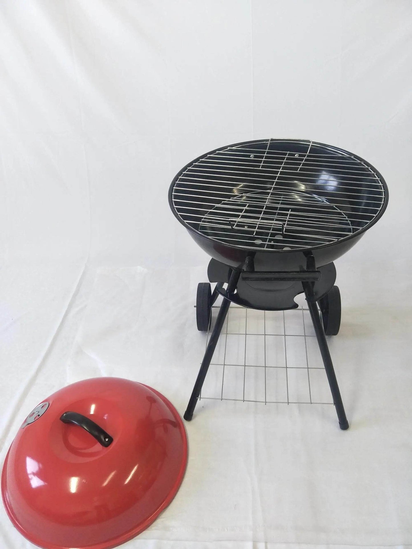 Portable Kettle Charcoal Barbecue Grill (17 Inch)