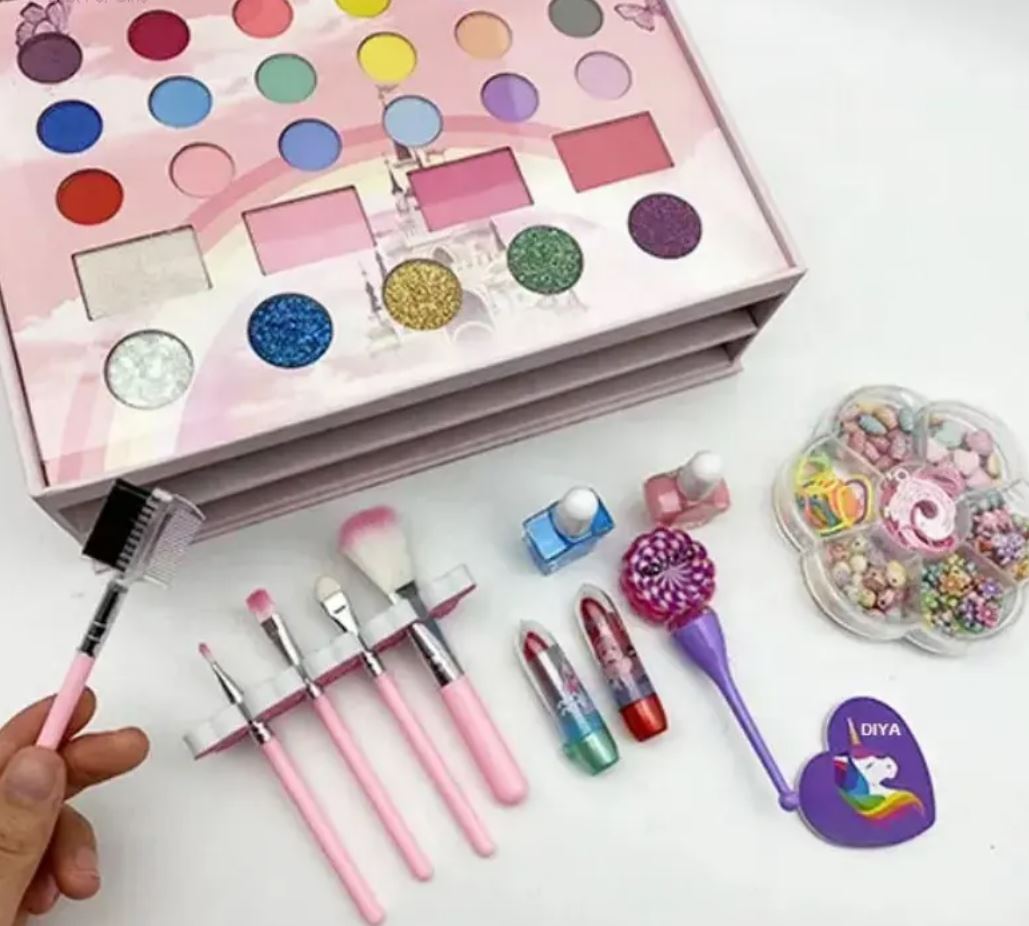 Cartoon Make-Up Palette With DIY Beads