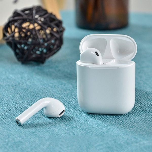 Wireless Ear pods With Charging Case (White)