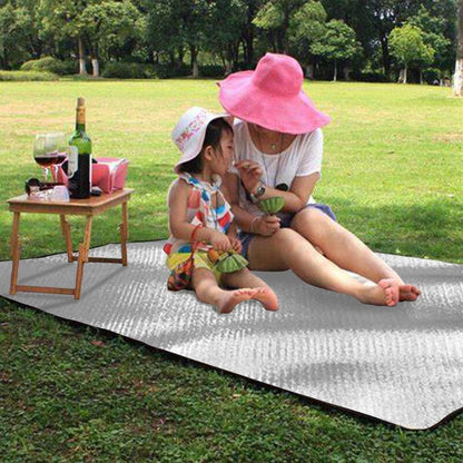Aluminum Foil Outdoor Waterproof Picnic Mat (2x1.5m) - DMC Wholesale