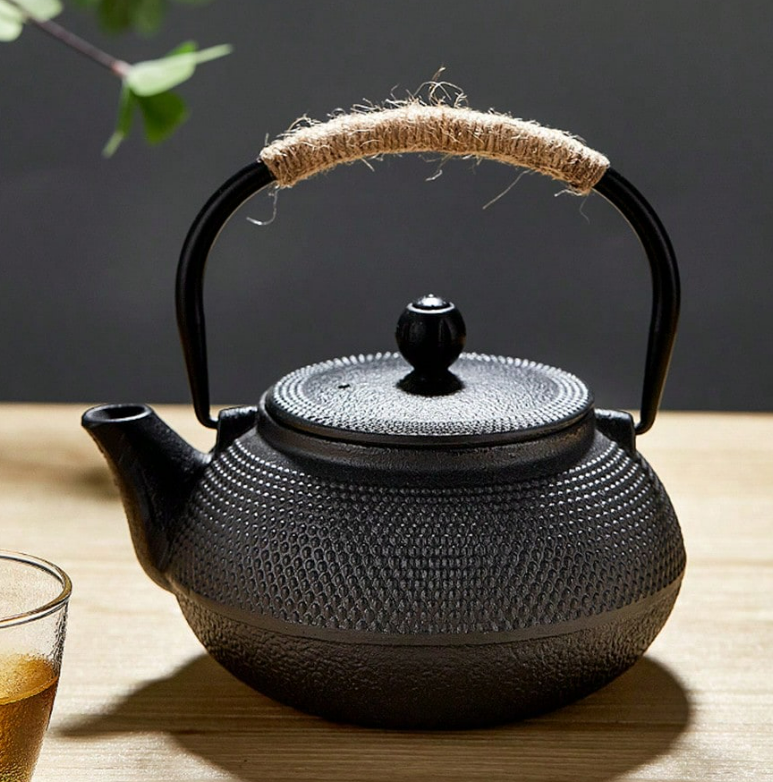 Cast Iron Tea Kettle (Excluding Accessories)(900ml)