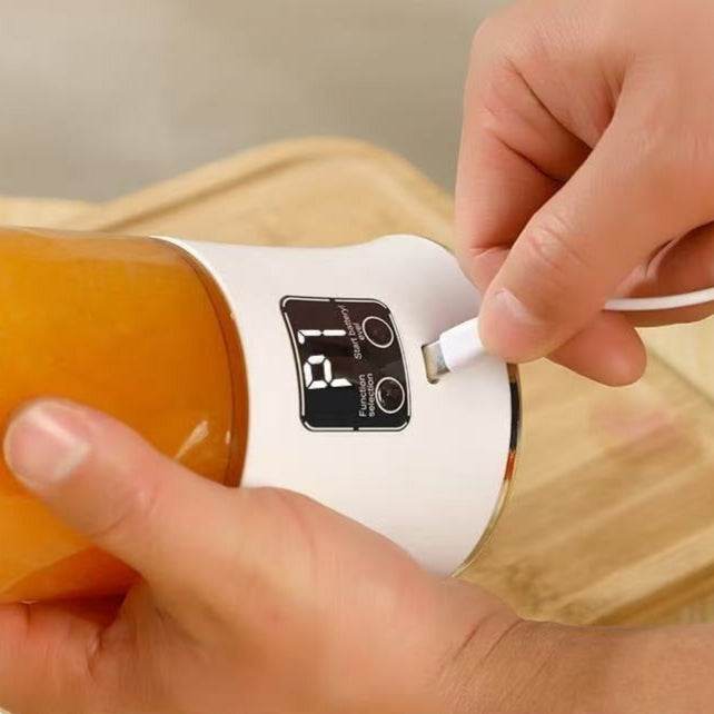 Rechargeable Fruit Juicing Cup