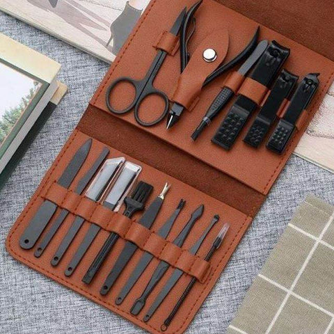 Manicure And Pedicure Set (16 pcs) - Alt View